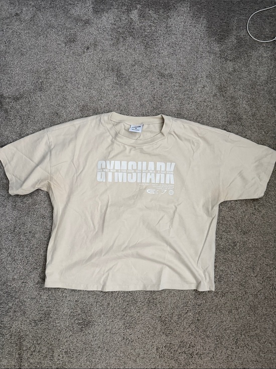 Gymshark Tops - Gymshark Women’s Cream Logo T-Shirt
